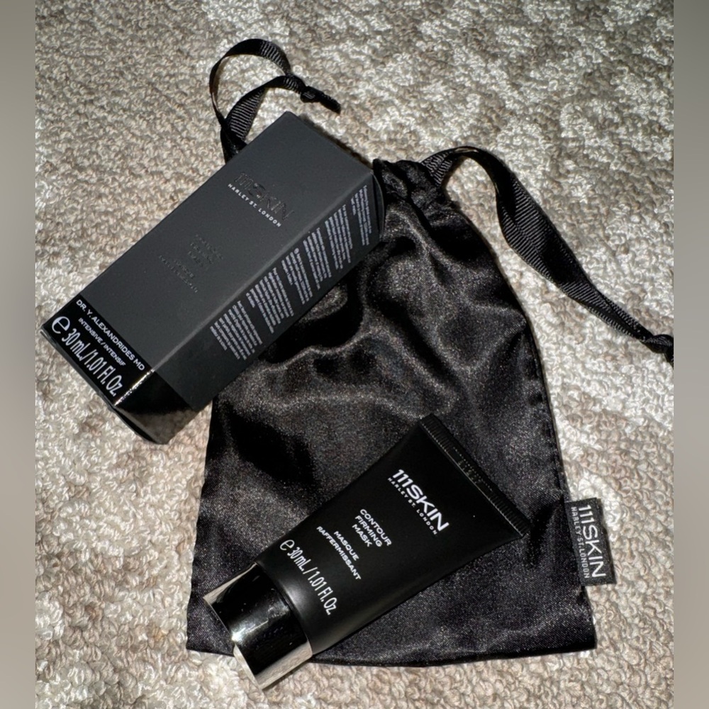 111SKIN Black Diamond Mask🖤